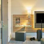 Moxy Frankfurt Airport Hotel