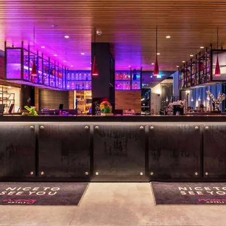 Szálloda Moxy Frankfurt Airport