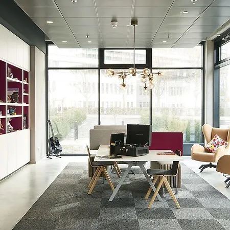 Szálloda Moxy Frankfurt Airport