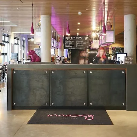 Szálloda Moxy Frankfurt Airport