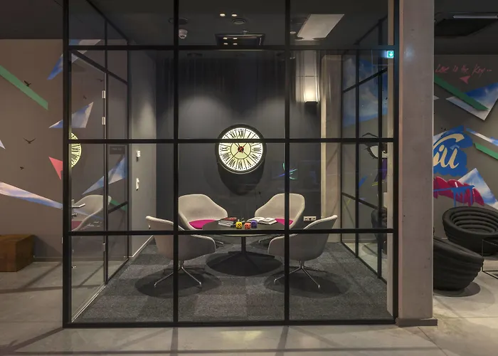 Moxy Frankfurt Airport Hotel Frankfurt am Main