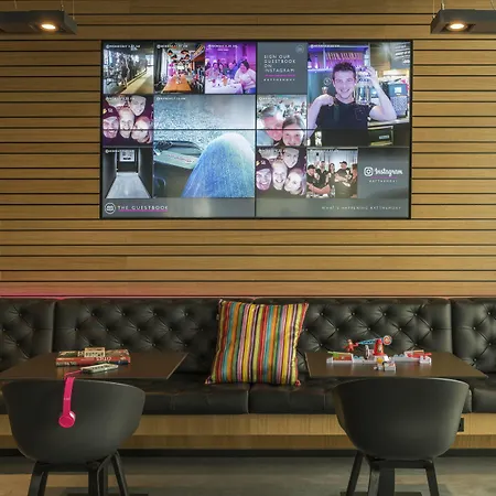 Moxy Frankfurt Airport Отель Франкфурт-на-Майне