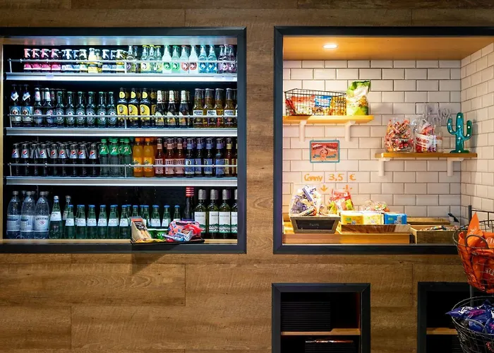 Hotel Moxy Frankfurt Airport 4*