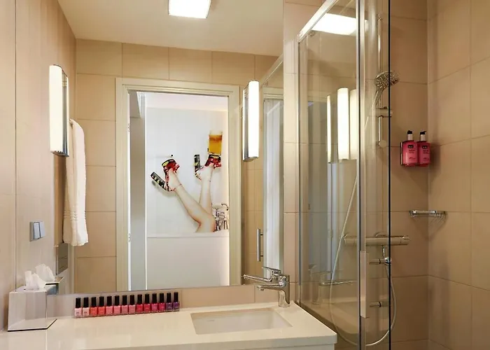 Hotel Moxy Frankfurt Airport