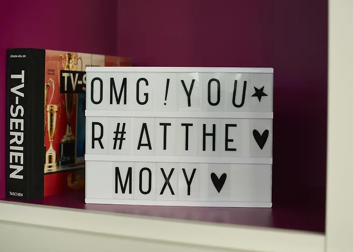 Отель Moxy Frankfurt Airport