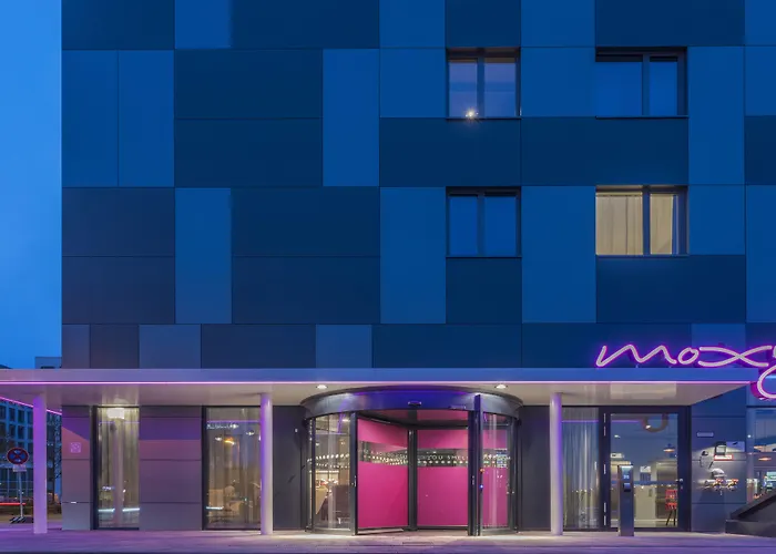 Отель Moxy Frankfurt Airport Франкфурт-на-Майне